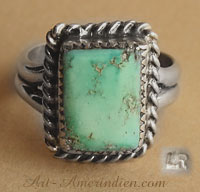 Bague amérindienne navajo en turquoise et argent, bijou amérindien signé LR par un artiste navajo