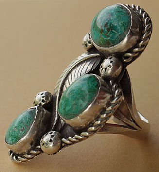 3 cariko lake turquoises on this navajo indian native ring